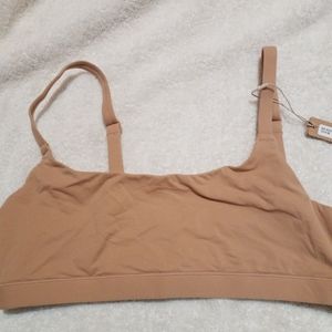 Skims bra
